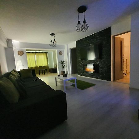 Gmg Residence Targoviste Exteriér fotografie